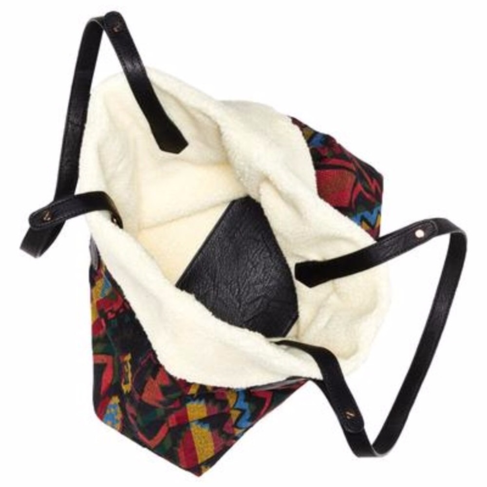 Patterned Reversible Bag - Picture 4 of 5